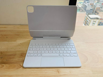 台中 Magic Keyboard 巧控鍵盤 iPad Pro 11吋 Air 5 M1 M2 白色 沒有盒裝