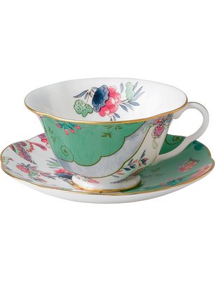 全新正品。英國 Wedgwood。彩蝶戀花系列 - 綠色茶杯及茶杯托盤二件組。預購