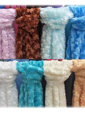 玫瑰絨表演服裝面料靠墊坐墊抱枕布料動漫櫃台展示布偶長毛絨