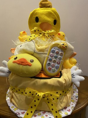 客製化 尿布蛋糕 彌月禮 滿月禮 生日禮物 尿布塔 黃色小鴨 kitty 尿布蛋糕 熊大兔兔 迪士尼 蛋黃哥米奇米妮