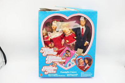 (小蔡二手挖寶網) 早期 The Heart Family 芭比家族 1986年 古董 收藏品 外紙盒瑕疵請斟酌下標 商品如圖 100元起標 無底價