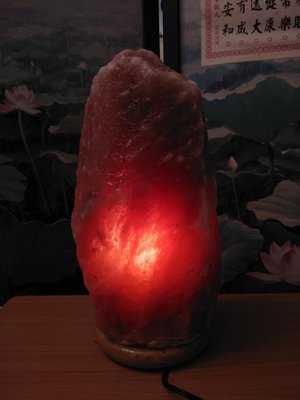 月理水晶鹽燈10.90公斤~喜馬拉雅玫瑰紅鹽晶燈~ 只賣1090唷~玉石底座可調適開關