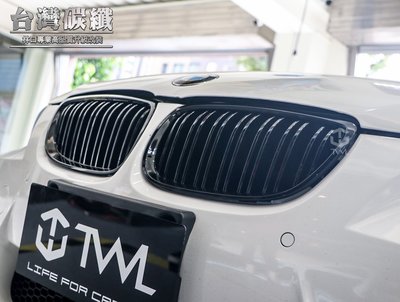 TWL台灣碳纖 BMW E92 E93 06 07 08 09年改M4 亮黑雙槓水箱罩鼻頭 335i 330i 精品