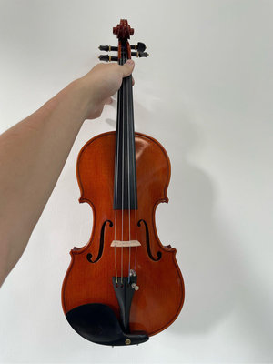 32號 4/4進口手工獨板小提琴音質好 市價4萬高級烏配件全新台灣品牌高檔尼龍弦，歐料琴橋 義大利雲杉音柱