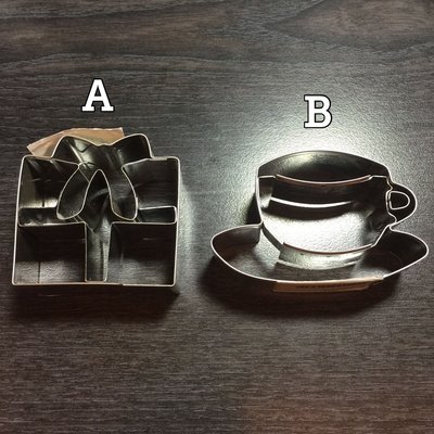 ❤Lika小舖❤現貨 日本製 不鏽鋼 厚度約2.5cm 禮物盒/咖啡杯 餅乾壓模 模具 任選一款