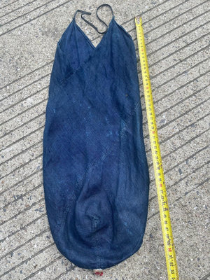 民國苧麻布藍染色小口袋一個，小包包一個，詳細尺寸見圖！