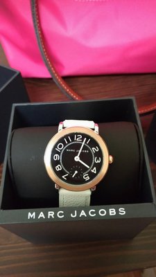 降價出售!九成新!Marc jacobs 黑底玫瑰金白色皮帶手錶(直徑3.6cm)
