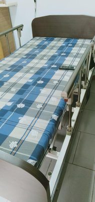 電動床 醫療床 照料床3馬達 M I T台灣製造 床頭可呈現90度坐躺請先看貨再下標