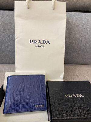 全新正品 日本專櫃購回 PRADA 男用皮夾 真皮 經典款 雙層 八卡夾 LV GUCCI
