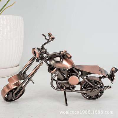 現貨創意擺件地攤熱賣辦公擺件鐵藝工藝品家居用品禮品金屬摩托車模型