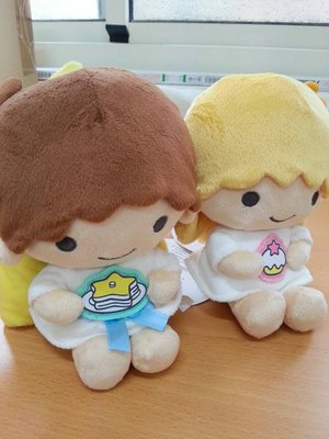 花見雜貨~日本進口全新正版kiki&amp;lala雙子星小雙星仙子絨毛玩偶娃娃對偶擺飾2隻一組拿蛋糕款