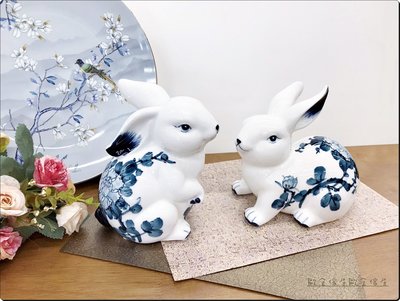 青花瓷仿古藍白色陶瓷裂紋兔子擺飾 中國風可愛生肖兔擺件擺設裝飾品 手工彩繪花卉兔禮品【歐舍傢居】