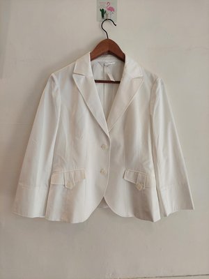 專櫃Azur 高雄市可自取亮面質感七分袖白色西裝外套薄款夏天春天可穿尺寸42號 約XL 二手