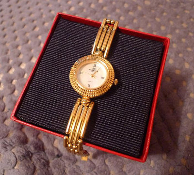 收藏品 巴黎品牌Vintage Raymond Dior復古金色女士手錶鐘錶 古董手錶 鐘錶 飾品 腕錶 另附錶鏈裝飾框