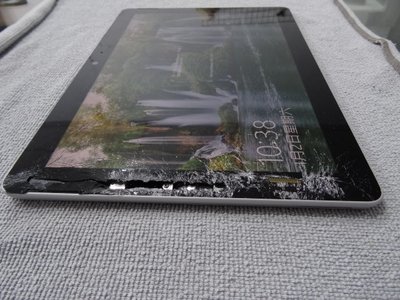 微軟Surface go主機板維修 硬碟更換 外接鍵盤無法讀取 電池更換 玻璃破裂 開機死當1824