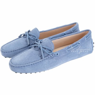 現貨熱銷-TOD’S Gommino 新版同色字母麂皮休閒豆豆鞋(女鞋/雲藍色) 1840082-85