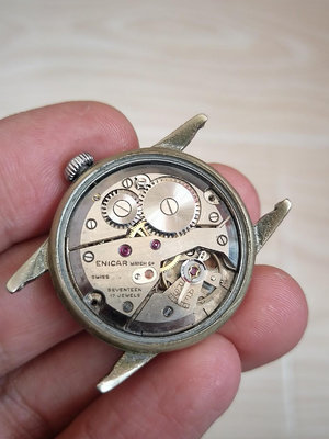 出售瑞士古董英納格手動機械手錶。成色不錯。視頻圖片可見。手錶