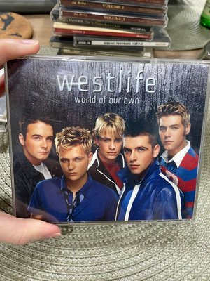 9成新 ㄍ WESTLIFE WORLD OF OUR OWN 二手CD