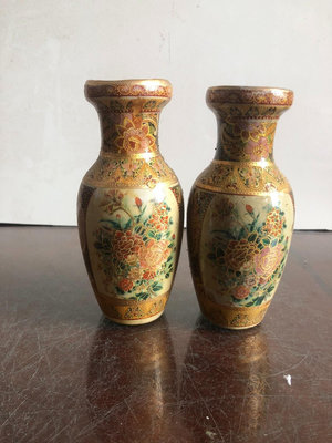 七十年代廣彩小花瓶畫工精細全品無傷保真到代。