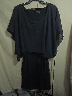 露露精品二手~~ loranzo romanza ~~ 深藍甜美清秀造型短袖洋裝(F) ~~只有一件~99起標*^^*
