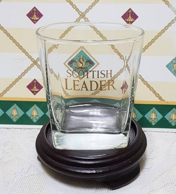 SCOTTISH LEADER 仕高利達 威士忌酒杯 節慶 3、5好友 聚敘小酌 方形底座 厚底杯 品項如新