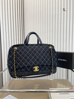 【二手包包】Chanel香奈兒牛仔機場包牛仔真的和夏天是絕絕對不會撞款的包包 人見人愛讓人愛不釋手～尺寸： NO.7960