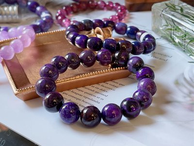 特級濃郁艷紫舒俱徠石 大手珠