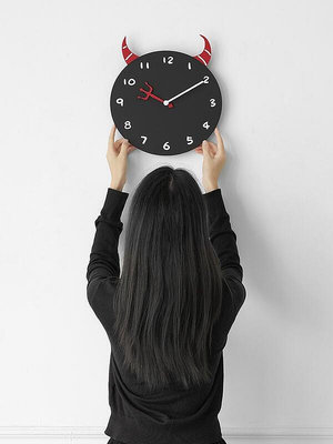 Mandelda輕奢鐘表掛鐘客廳家用鐘飾時尚個性創意臥室時鐘