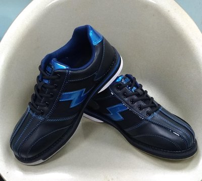 日本ABS新鞋款上市 S-390日本進口保齡球鞋(固定鞋底設計, 3倍寬版楦頭)引進色系: 黑/藍色(有現貨).
