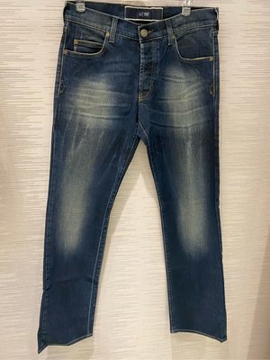 【EZ兔購】~正品 Armani jeans aj 素面深藍刷白鐵牌牛仔褲30腰
