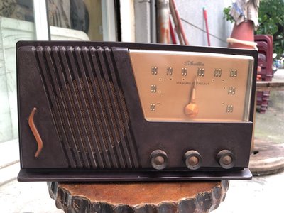 美製「Silvertone」真空管老收音機（31.5cmx18cm)