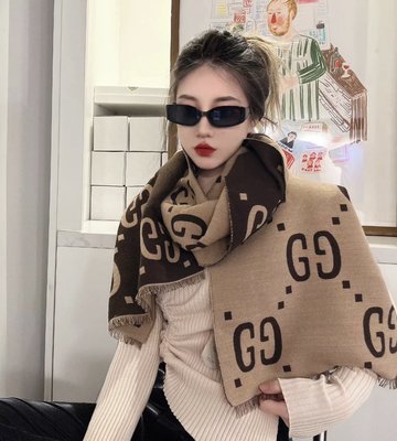 【代購】 Gucci GG jacquard wool silk 雙面 羊毛 圍巾  (連線)