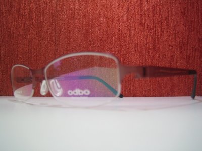 吉新益眼鏡公司 odbo專利整支框無螺絲一體延展鈦眼鏡*IC 彈性鈦完全無負擔 1174 C48