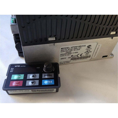 臺達變頻器VFD-E面板KPE-LE02/三米延長線EG3010A-C M E B MS300