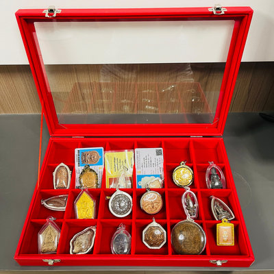 泰國佛牌紅色佛牌收納盒佛牌盒皮質珠寶文玩格子收納展示盒防塵