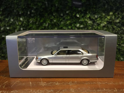 1/64 DCM BMW 7-Series L7 (E38) Late Version Silver【MGM】