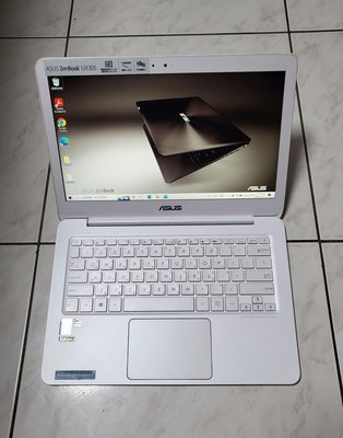 華碩13吋ASUS ZenBook UX305FA 絕版珍珠白四核超薄筆電8G RAM+256G SSD/開機快待機久/附變壓器/Win10正版系統/電池狀況佳