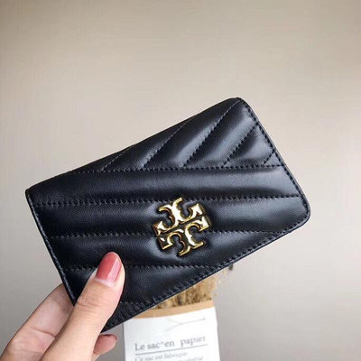 【琳精品】  tory burch TB 8834 最新款采用進口羊皮錢包 電腦繡花車線 卡位多多 有大鈔格 短夾 錢包 皮夾