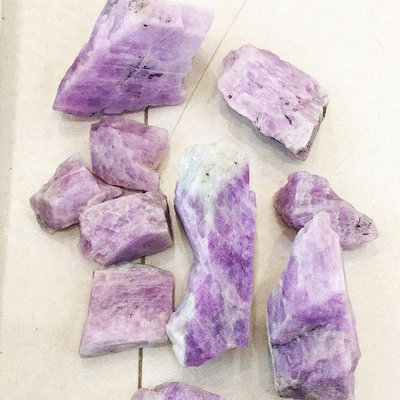 半透鋰輝石原石 水晶原石毛料礦物標本香薰擴香石紫鋰灰原石