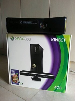 【XBOX 360 主機】 4G &amp; KINECT+ 10片遊戲