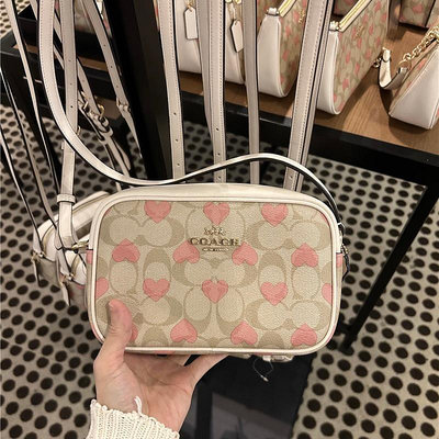 NaNa Outlet代購 全新 美國正品 Coach CO940 新款愛心印花女士相機包 小方包 斜背包 單肩斜挎包 附購買證明