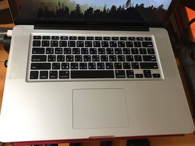 Macbook pro 15吋筆電2009年中（有雙系統)