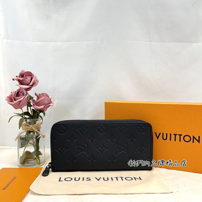 [我們的名牌精品店]~ LV M62902 黑色牛皮壓紋ㄇ字拉鍊直式對開長夾 *近全新*