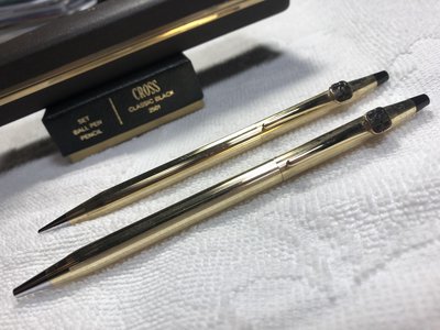 怎可能？【CROSS】世紀系列 美國製12K包金對筆(原子筆與自動鉛筆)/套 --兩支美國絕版高仕金筆喔！