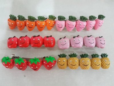 39小舖 笑臉蔬菜水果髮夾 草莓 鳳梨 蘋果 紅蘿蔔 (一組7個 顏色款式隨機出貨)