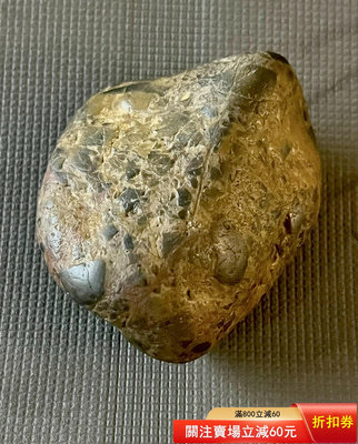 無磁橄欖球粒隕石．奇石怪石，玻璃隕石
