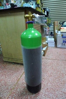 //附發票(東北五金)( 全新 ) CO2 鋼瓶運氣+水壓測試 CO2鋼瓶 容量:10公升 (含管子) 優惠特價中!