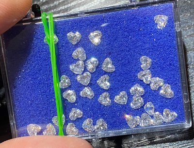 【台北周先生】天然頂級白色鑽石多顆共10.26克拉 白鑽 E-color 每顆約30分 乾淨VS 愛心切割 適合金工收藏