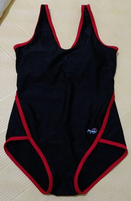 ♡【艷陽天泳裝】服飾黑色連身泳裝(未穿過)SIZE:(XL號)