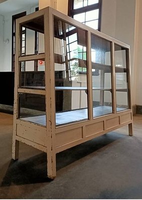 柑仔店 斜面櫃 古玻璃櫥 展示櫃 玻璃櫃 古道具 茶道具櫃長 133 / 寬 43 / 高105.5 以上是 最大值
